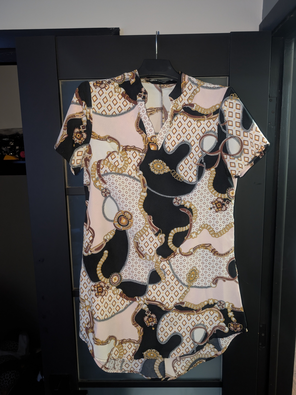 Chain-Print Short Sleeve Tunic Top - Pink/Black
